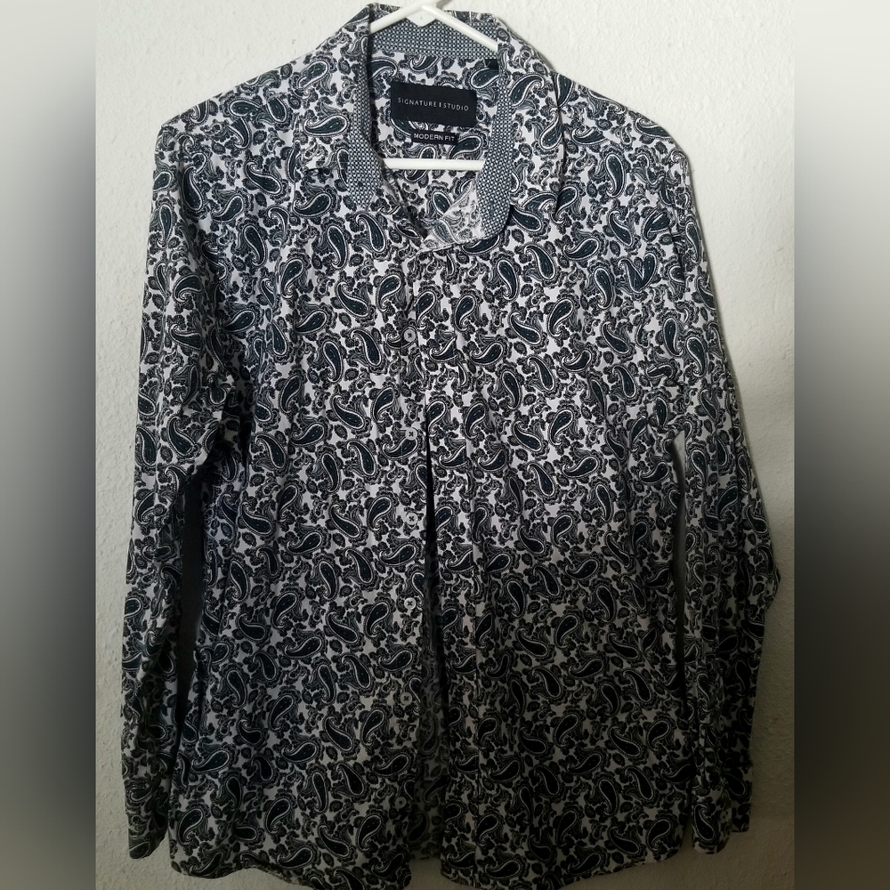 Signature Studio Men's Paisley Shirt